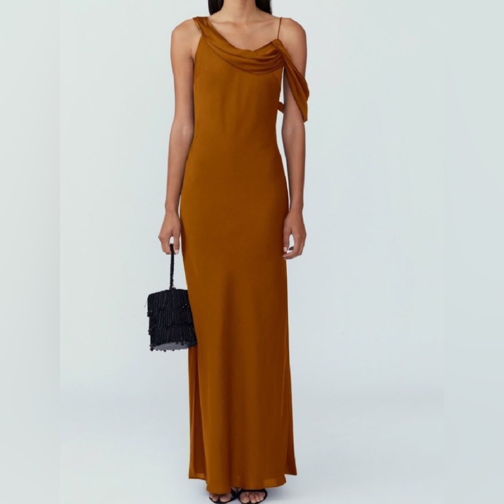 FAME and PARTNERS Francois Bronze Gown - Picture 4 of 13